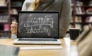 a scuola di lingue